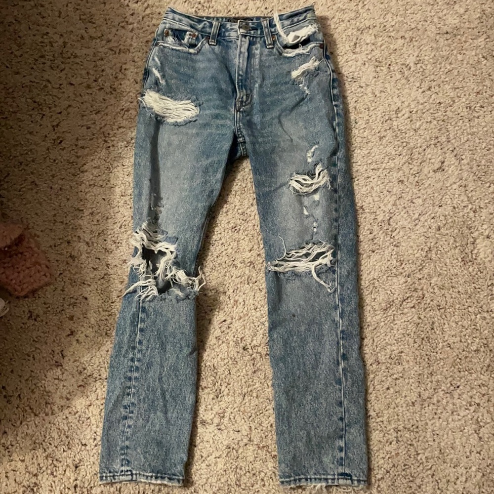 Abercrombie mom jeans